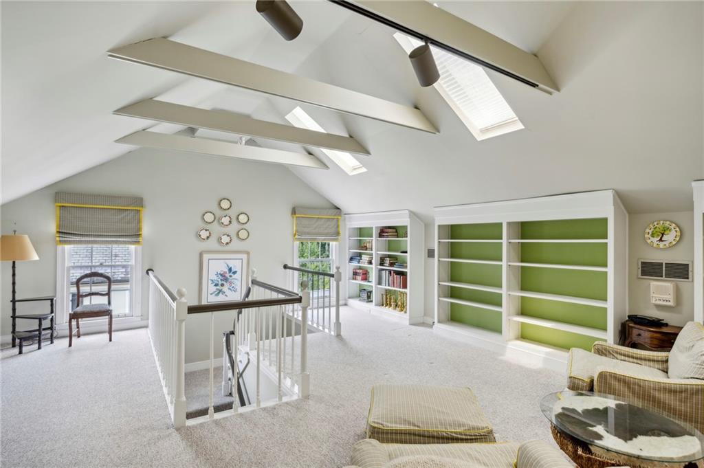 2774 Andrews #5 Drive NW