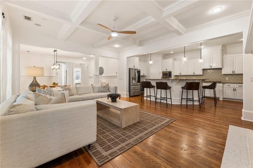 12522 Broadwell Road