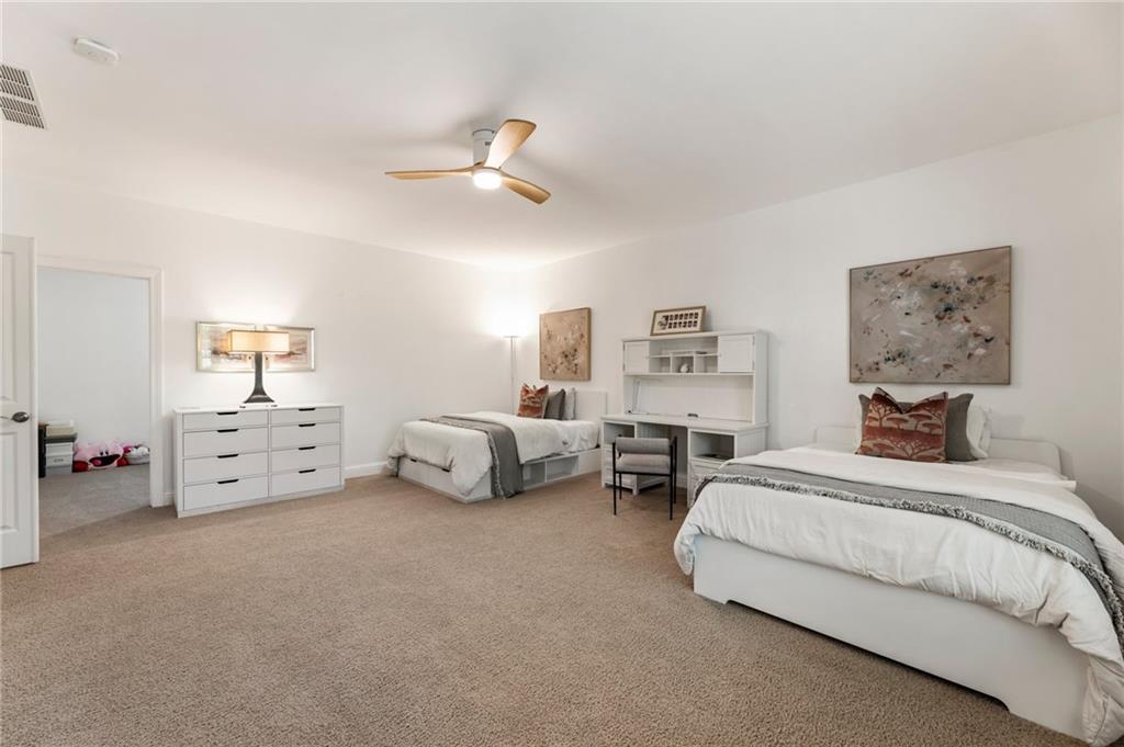 12522 Broadwell Road