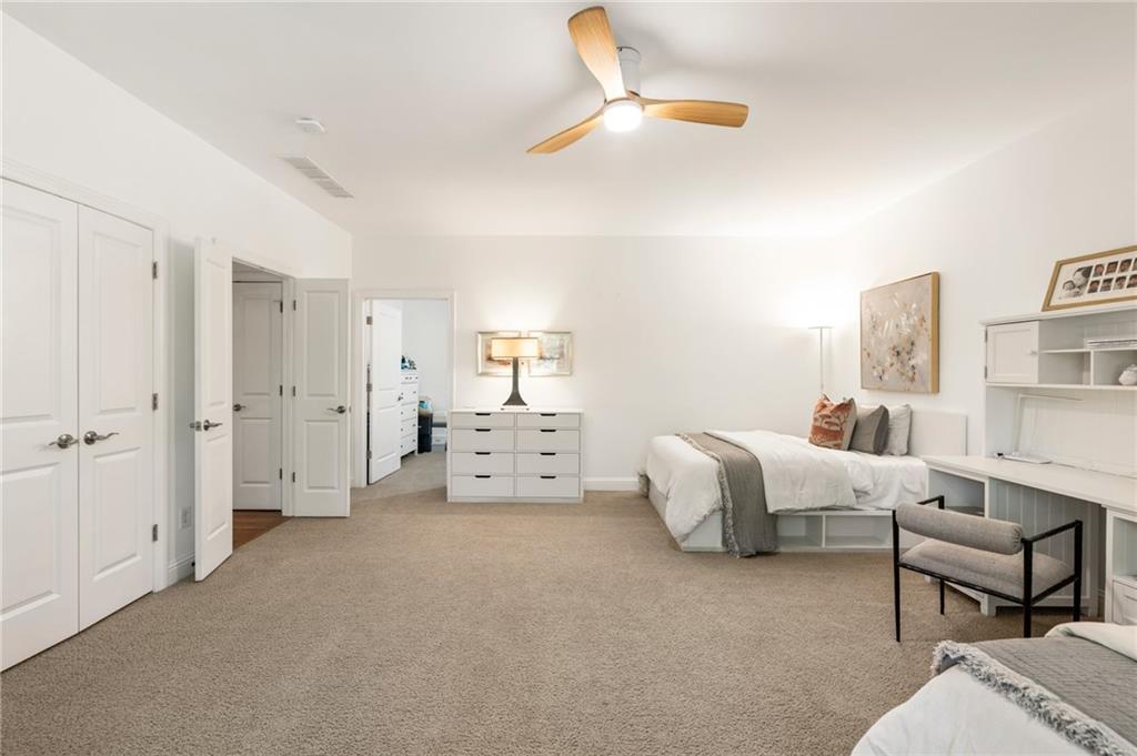 12522 Broadwell Road