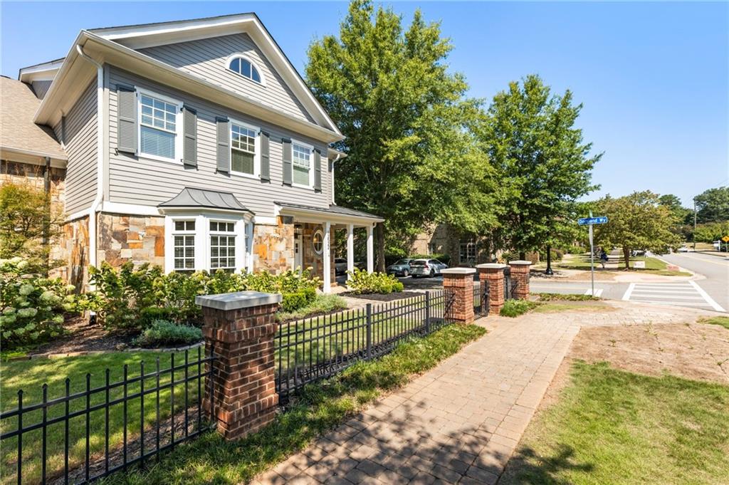 12522 Broadwell Road