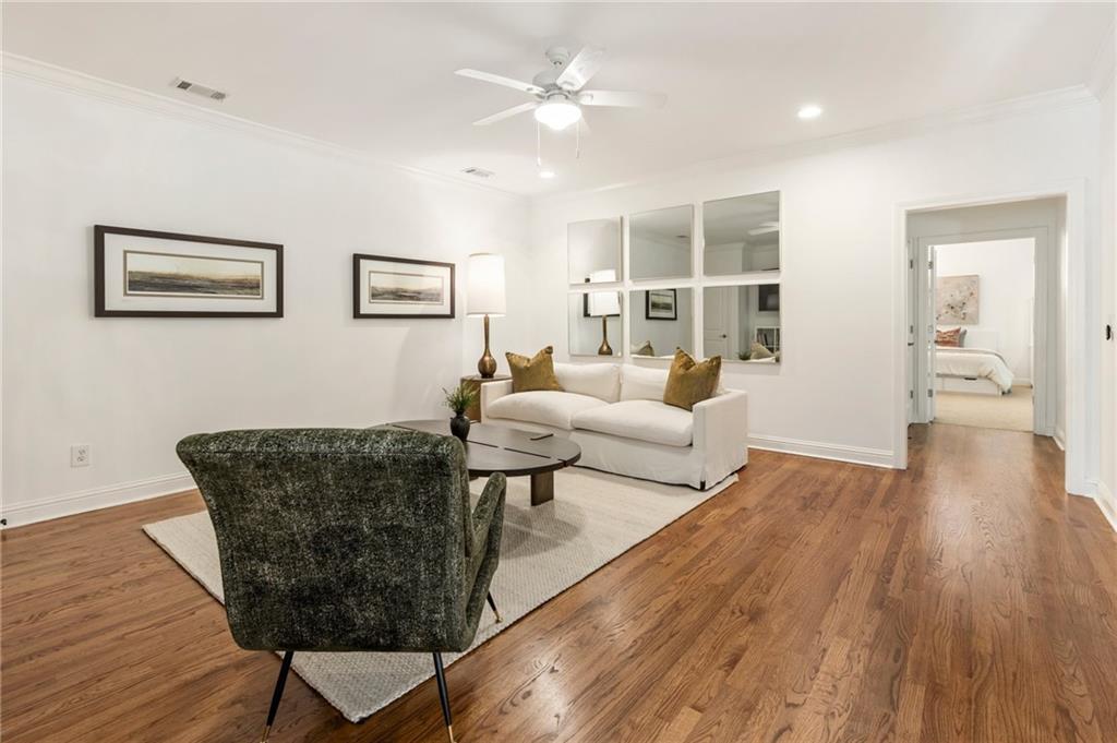 12522 Broadwell Road