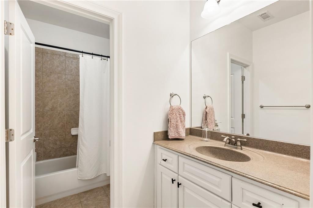 12522 Broadwell Road