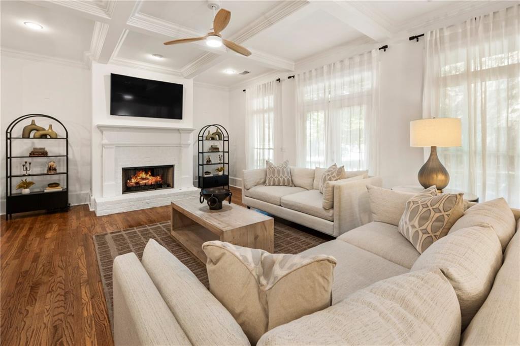 12522 Broadwell Road