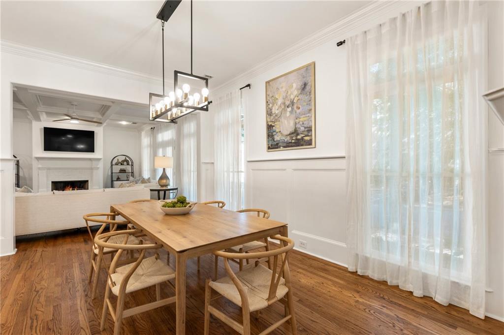 12522 Broadwell Road