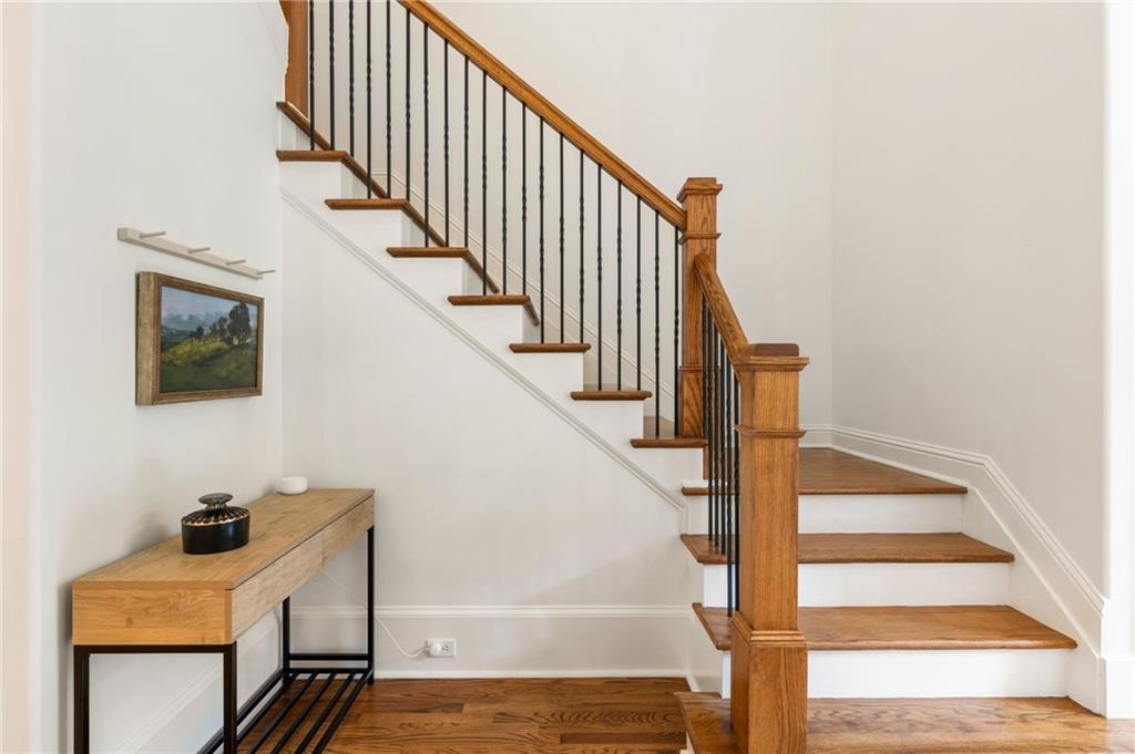 12522 Broadwell Road