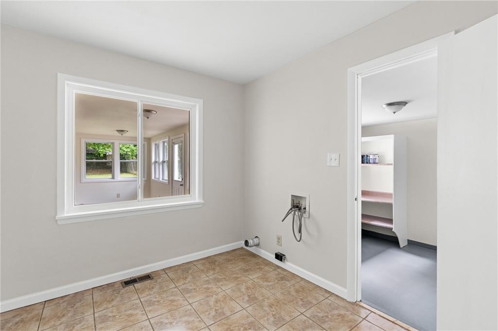 2307 Springdale Road SW