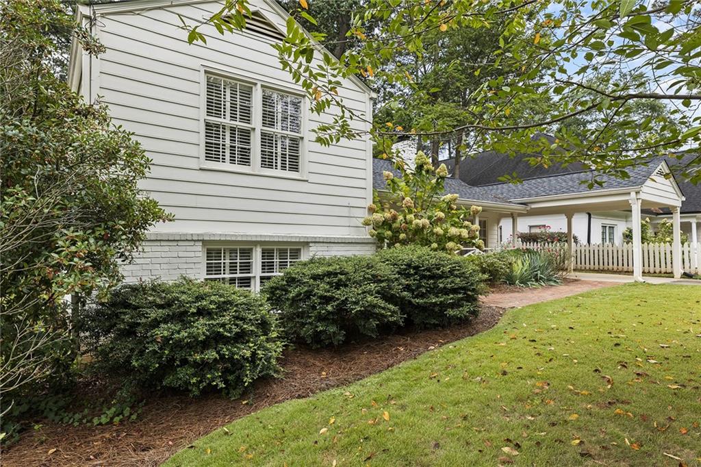 106 Karland Drive NW