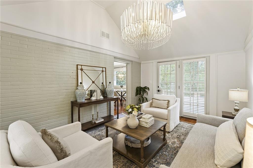 106 Karland Drive NW