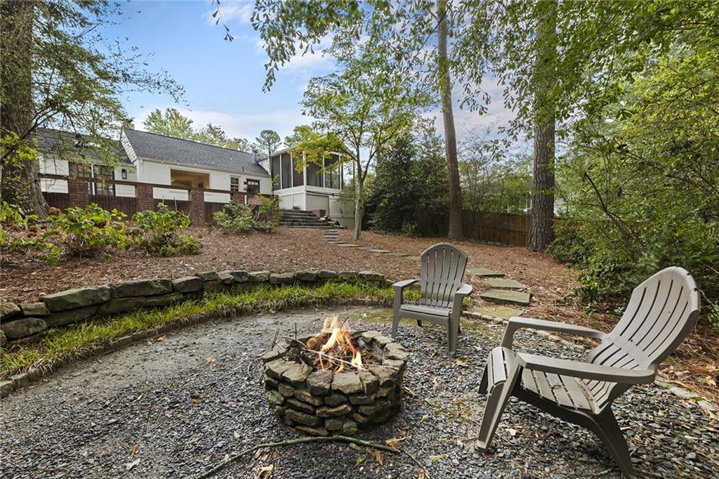 106 Karland Drive NW