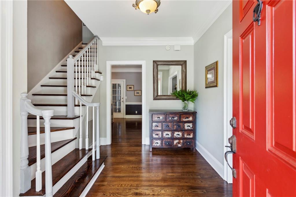 1321 Idlewyld Drive SW