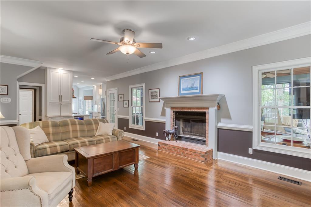 1321 Idlewyld Drive SW