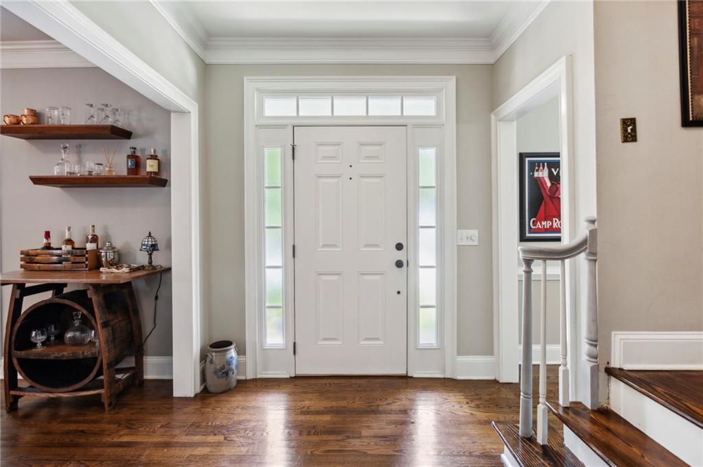 1321 Idlewyld Drive SW