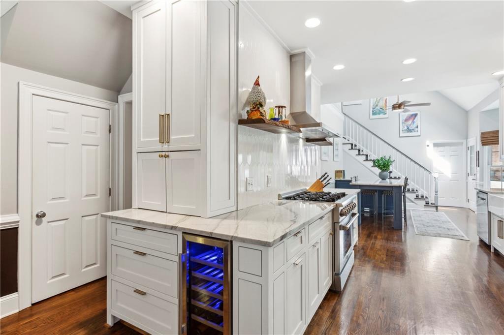 1321 Idlewyld Drive SW