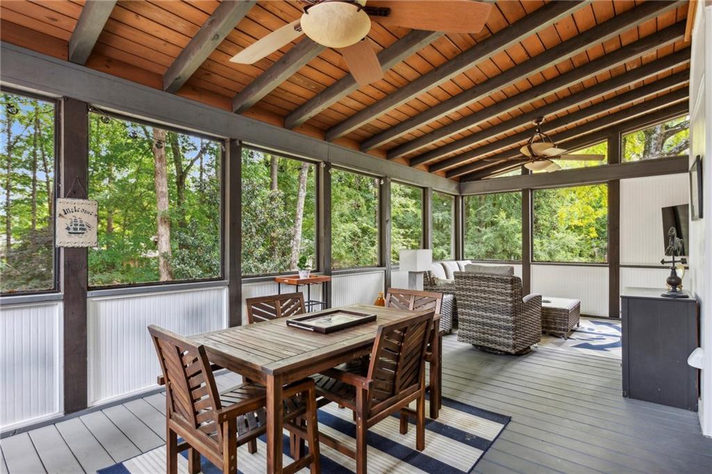 1321 Idlewyld Drive SW