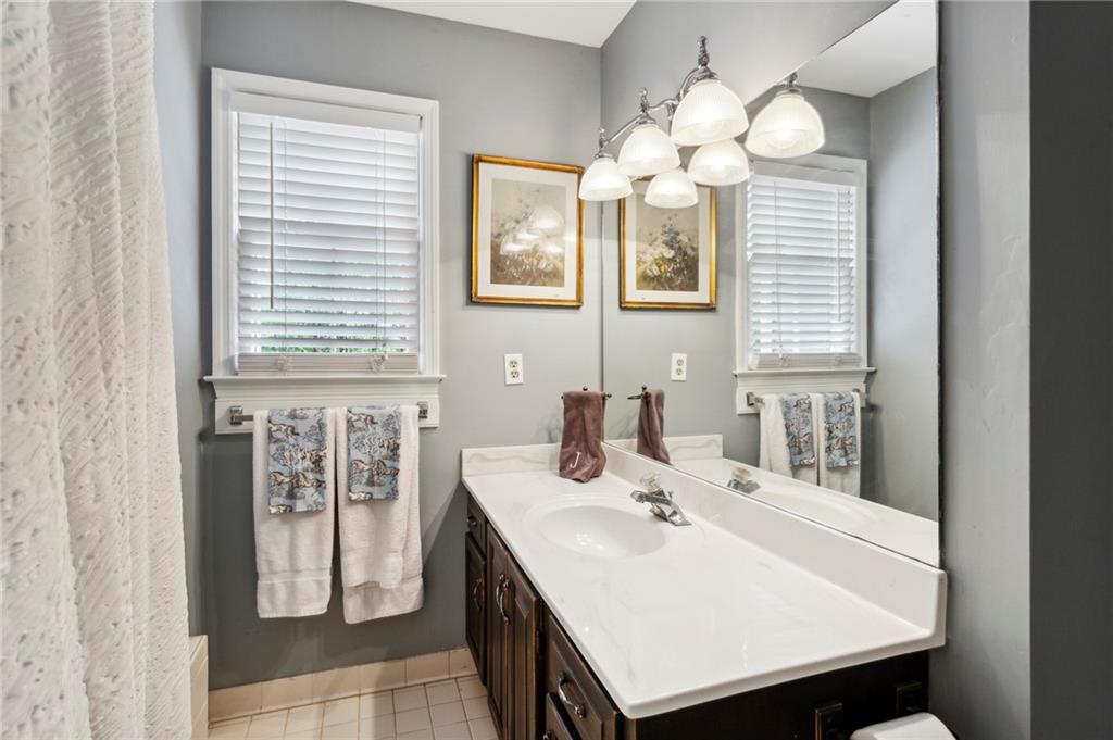 1321 Idlewyld Drive SW