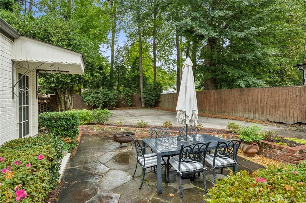 3325 Mathieson Drive NE