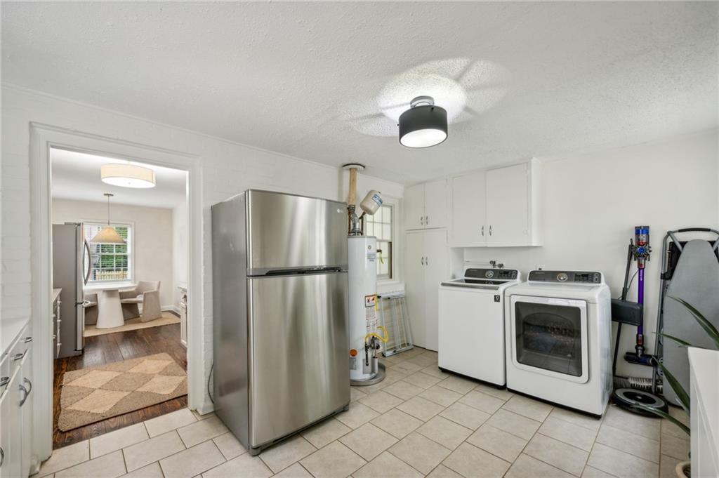 3325 Mathieson Drive NE