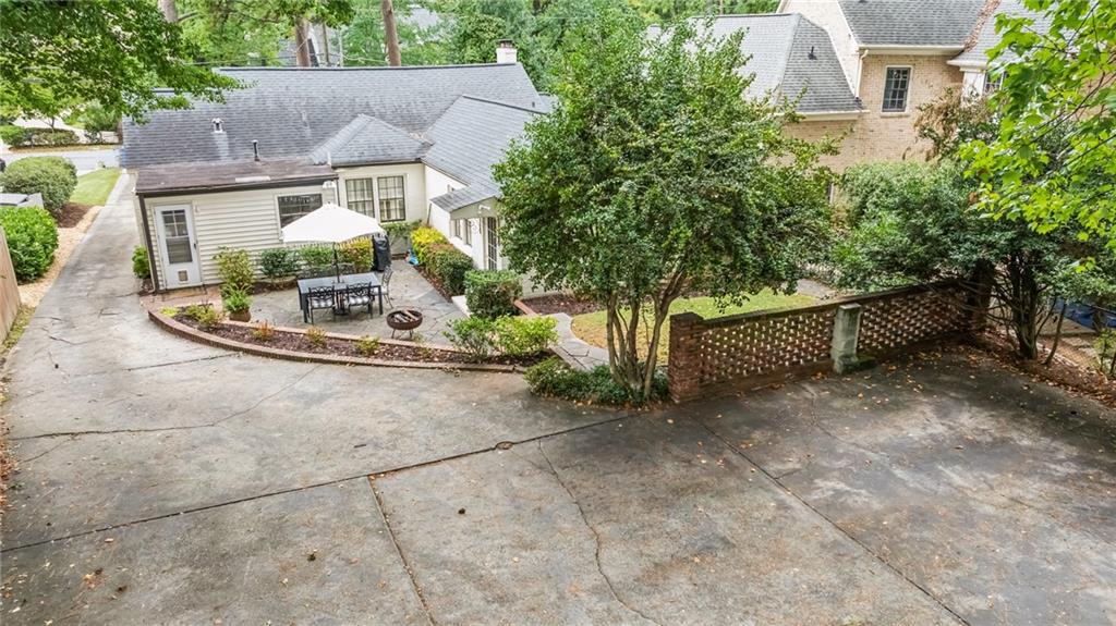 3325 Mathieson Drive NE