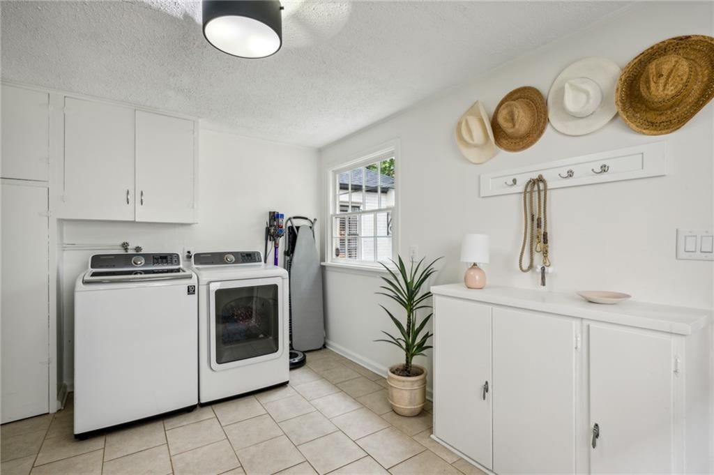 3325 Mathieson Drive NE