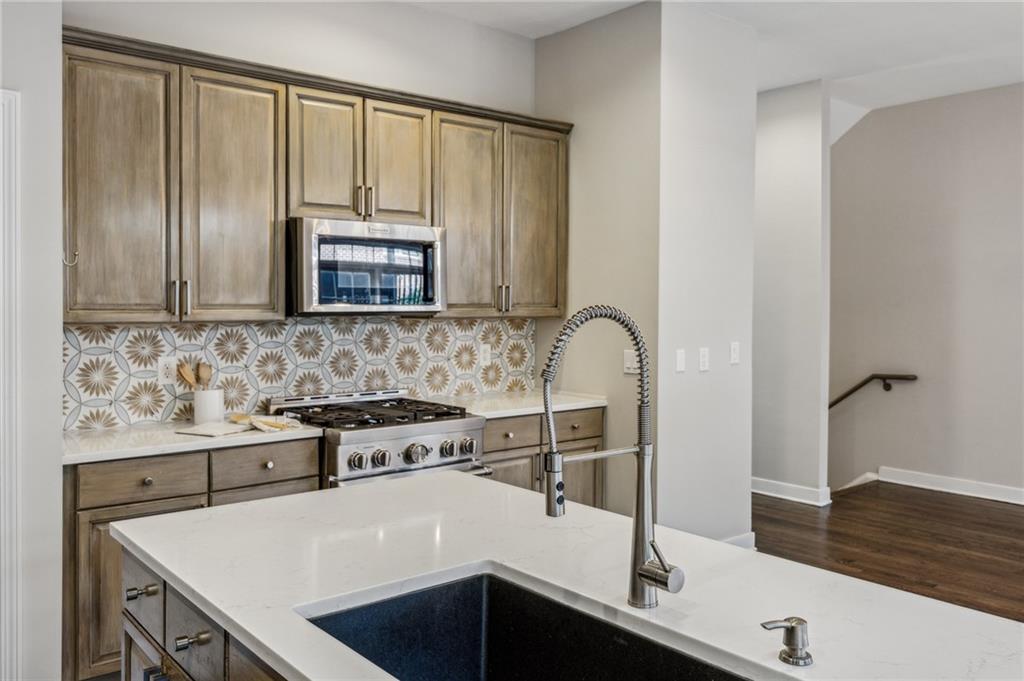 1396 Towne Estates Drive NE