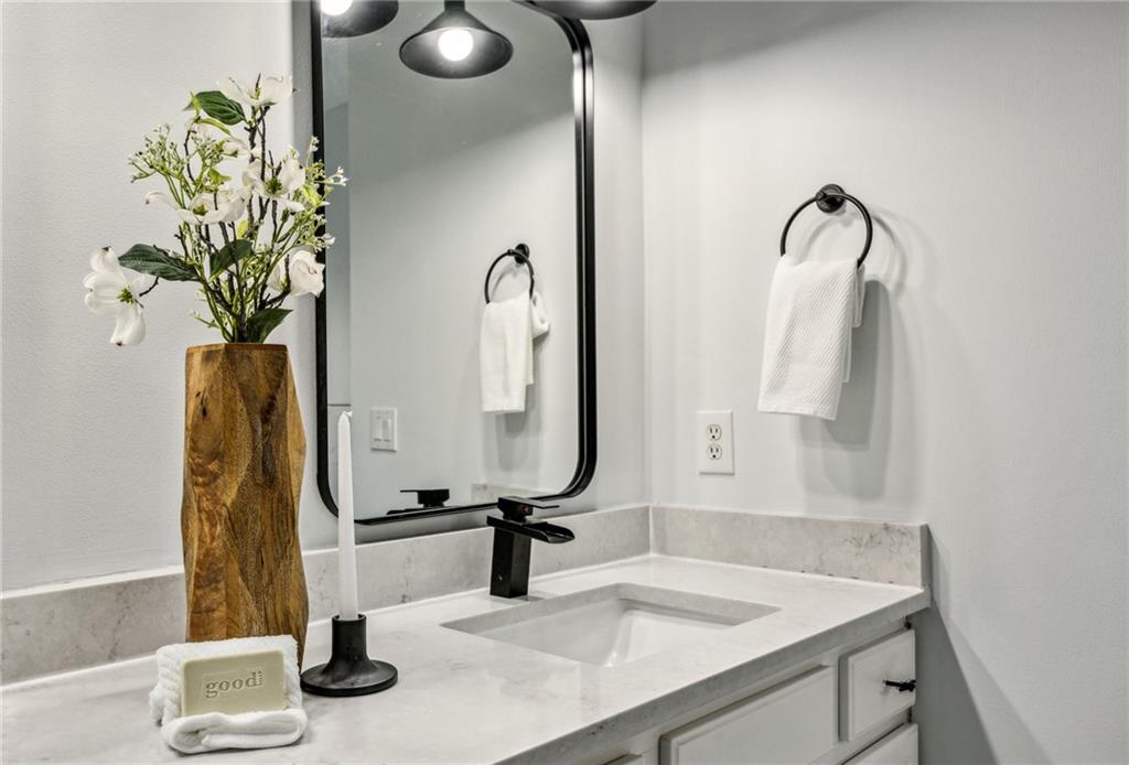 1396 Towne Estates Drive NE