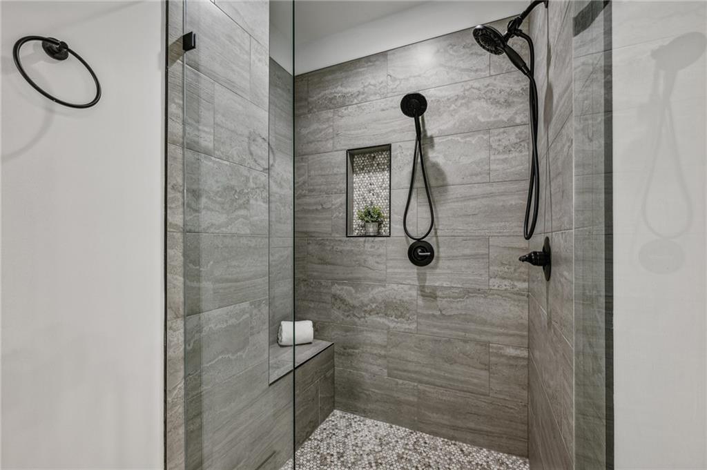 1396 Towne Estates Drive NE