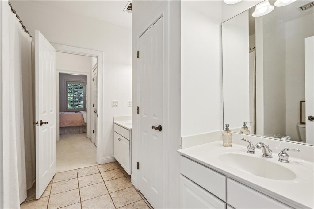 1139 Brookhaven Commons Drive NE