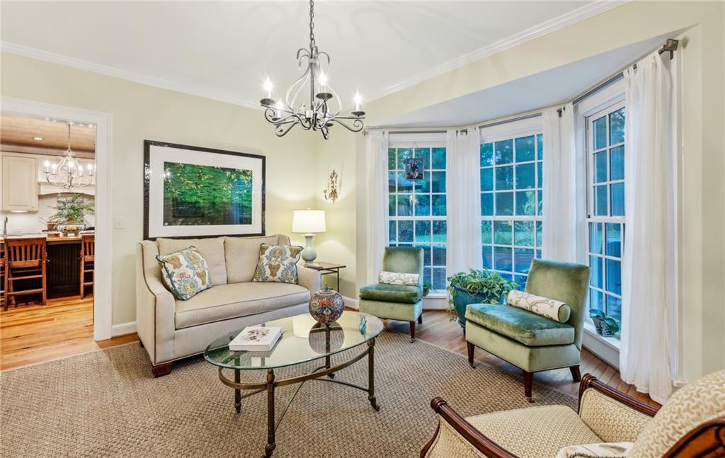 6 Brookhaven Drive NE