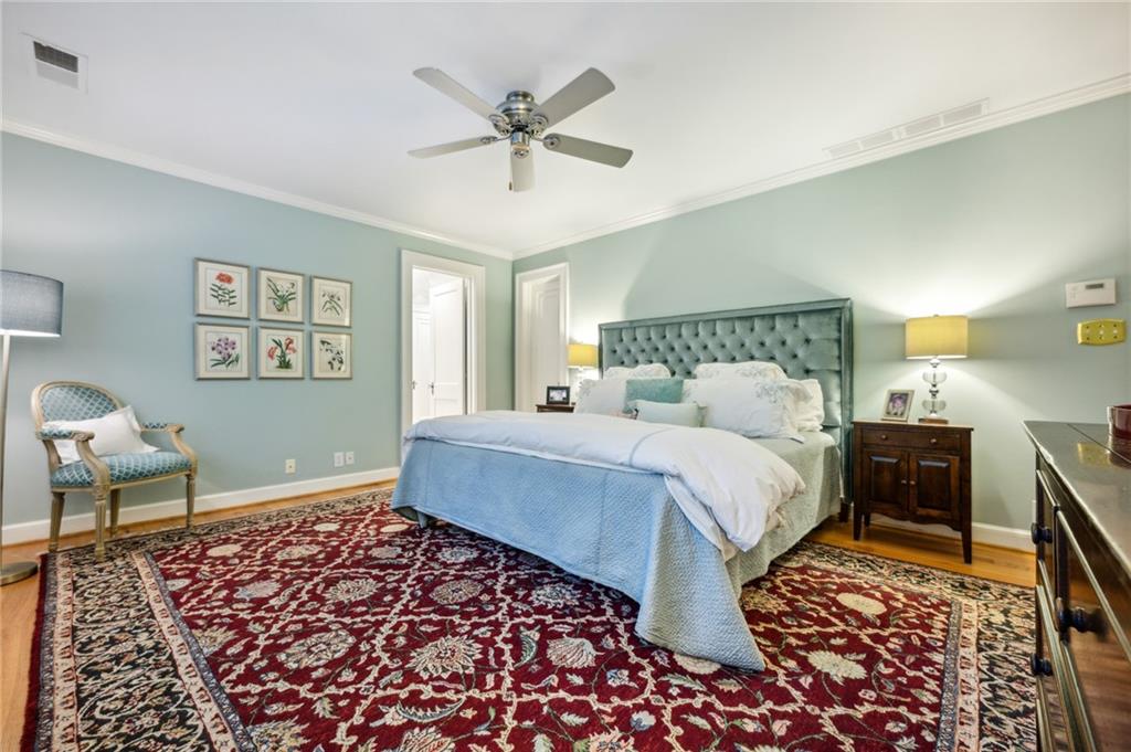 6 Brookhaven Drive NE