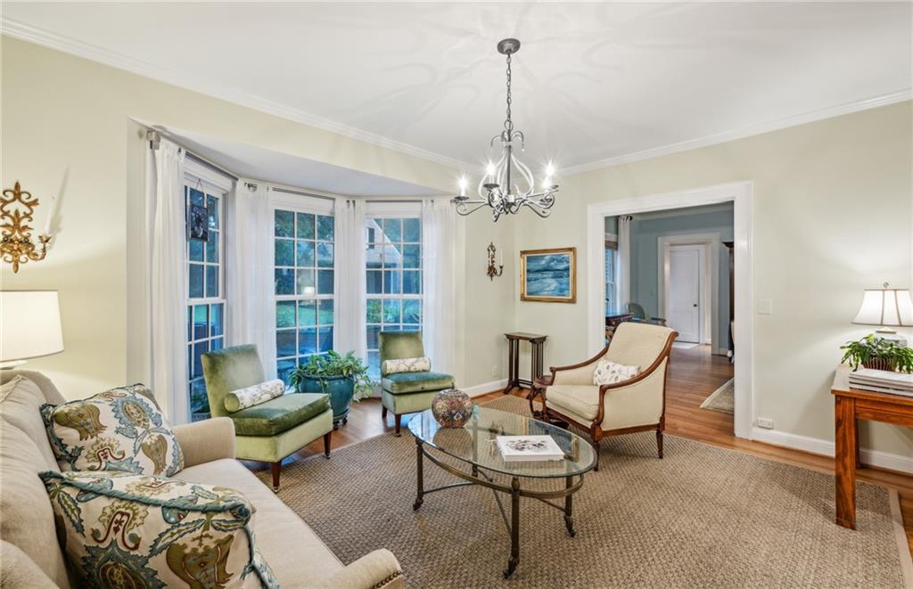 6 Brookhaven Drive NE