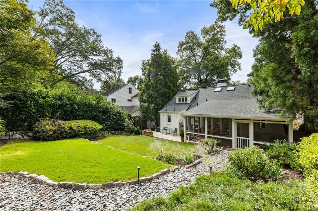 814 Highland Terrace NE