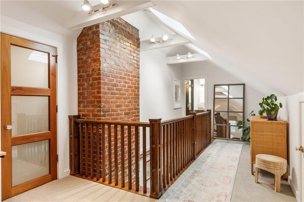 814 Highland Terrace NE