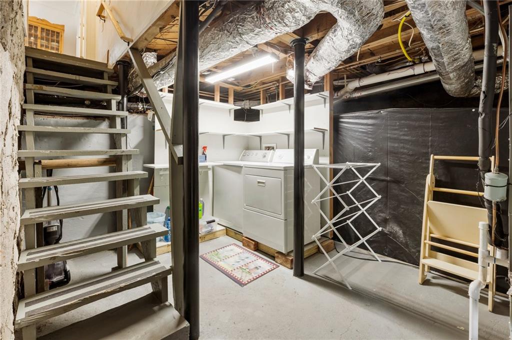 814 Highland Terrace NE