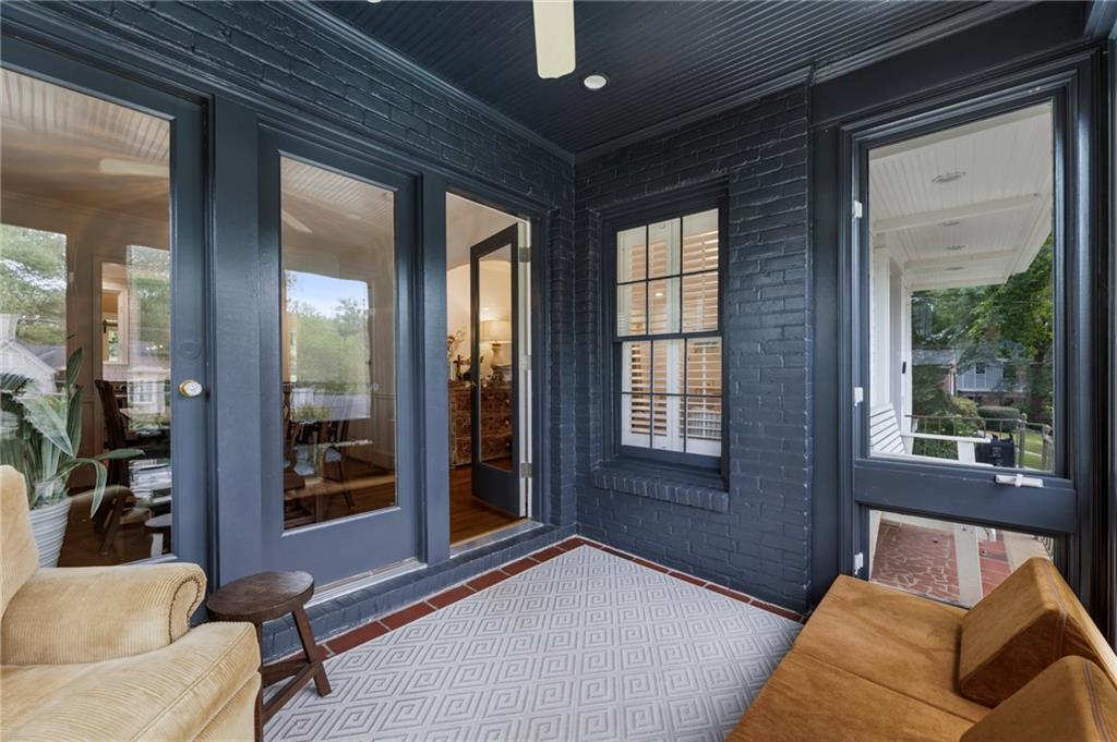 814 Highland Terrace NE