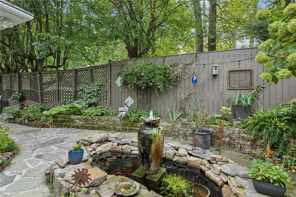 35 Demorest Avenue NE