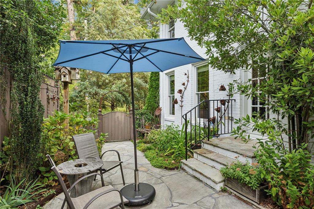 35 Demorest Avenue NE