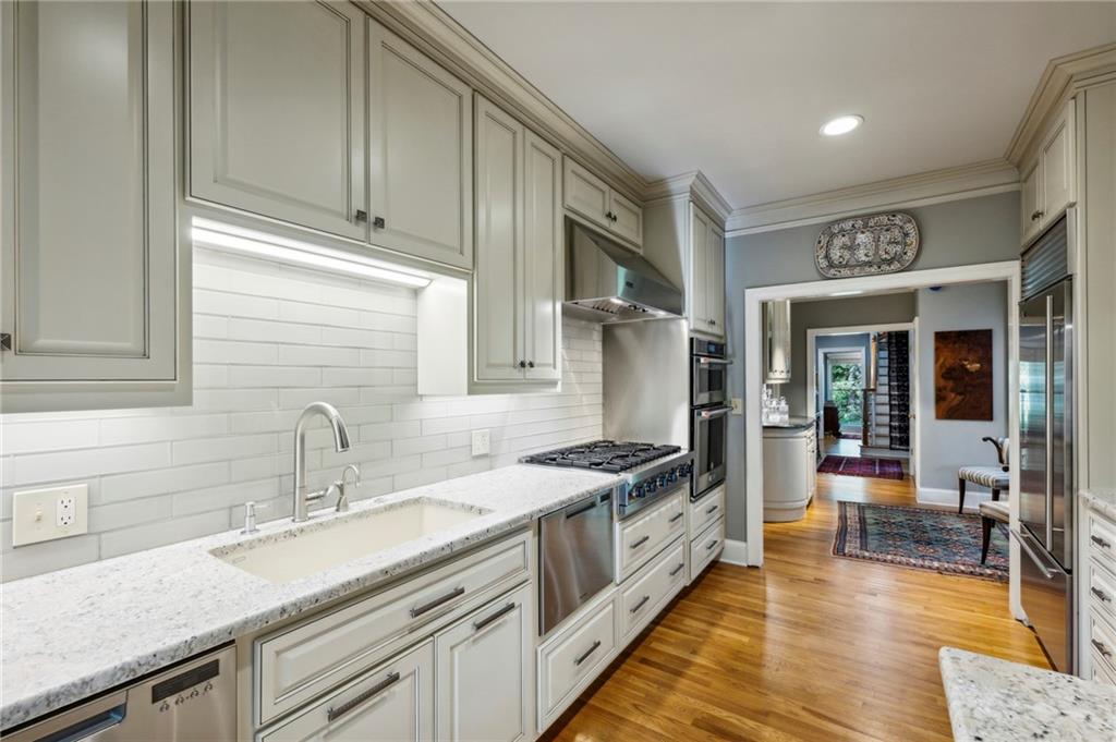 35 Demorest Avenue NE