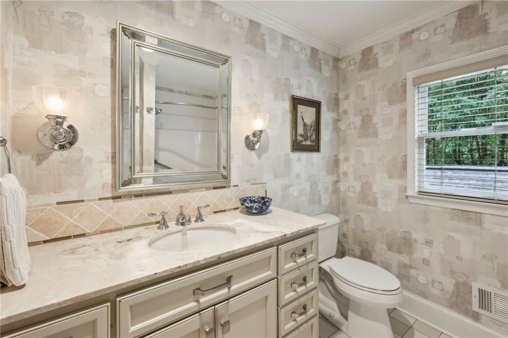 35 Demorest Avenue NE