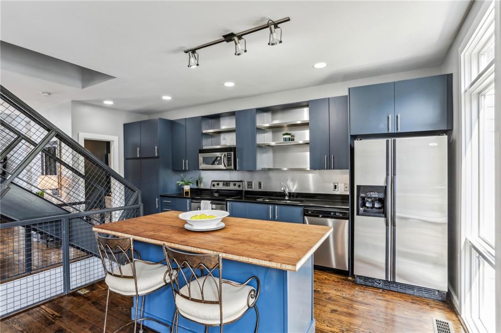 1295 Noguchi Mews NW