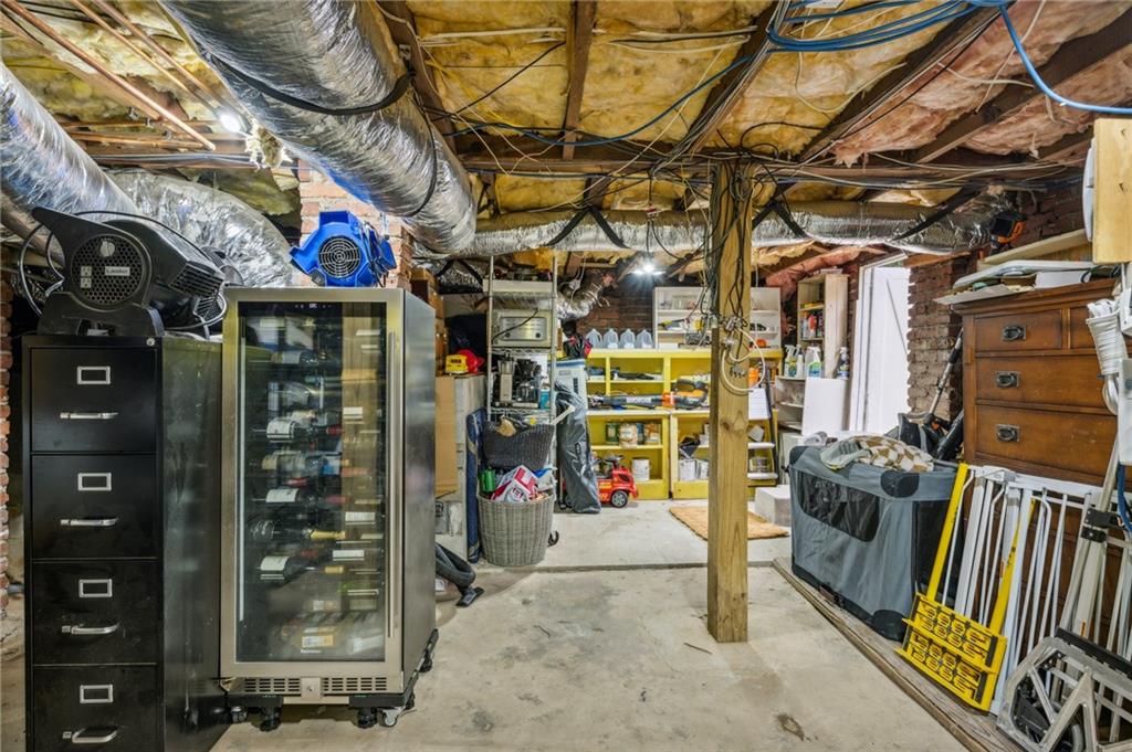 9 Roanoke Avenue NE