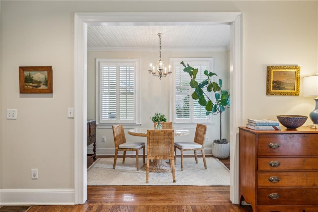 9 Roanoke Avenue NE