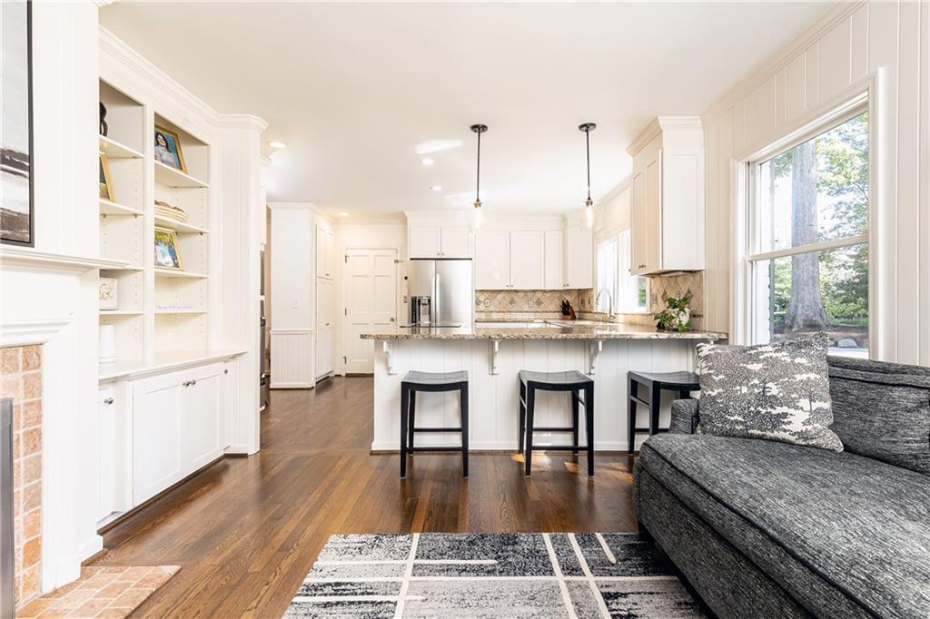 3766 N Stratford Road NE