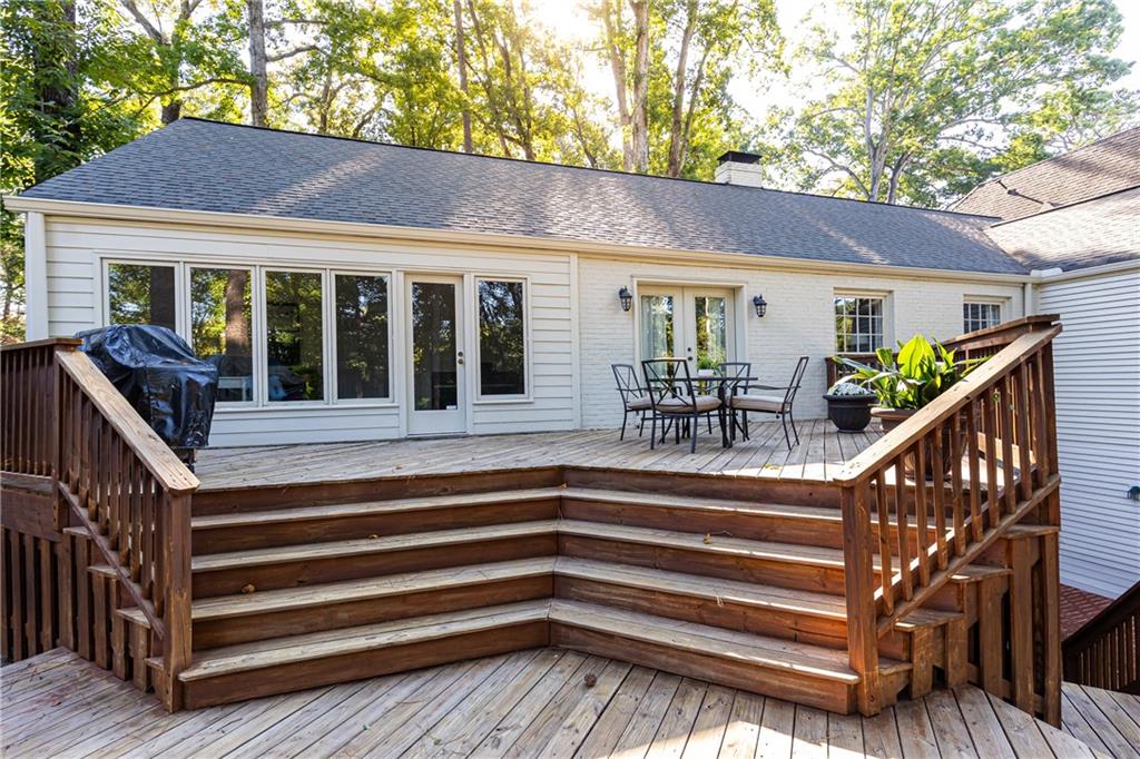 3766 N Stratford Road NE