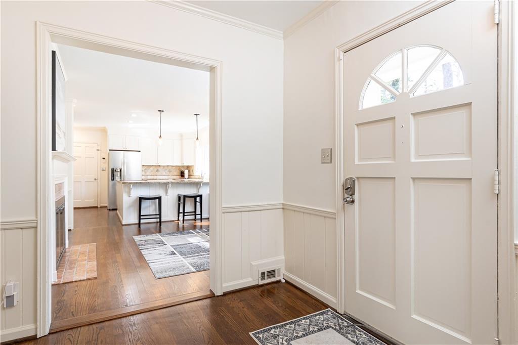 3766 N Stratford Road NE