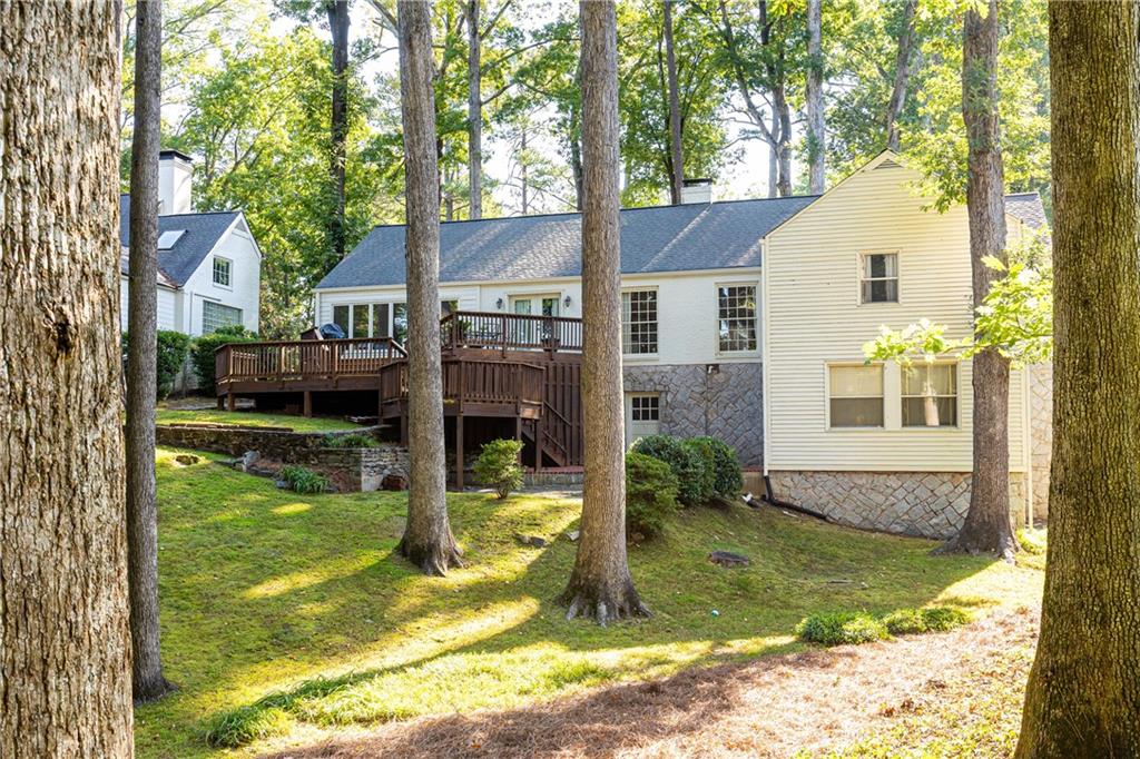 3766 N Stratford Road NE