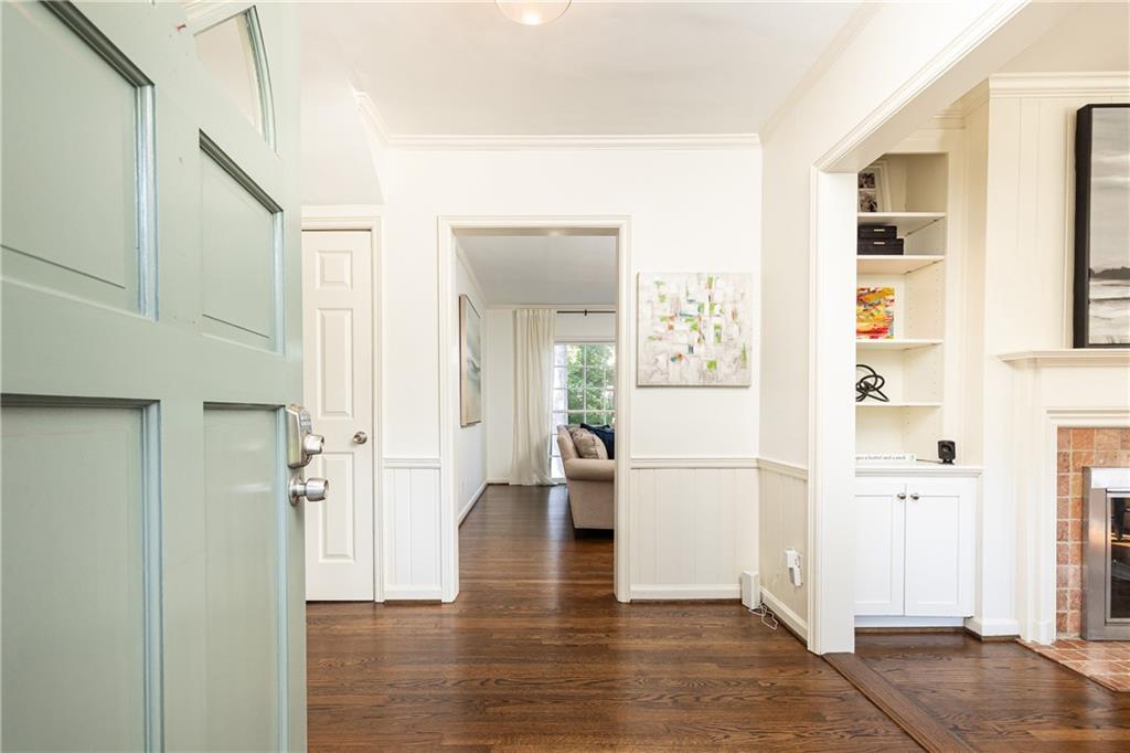 3766 N Stratford Road NE