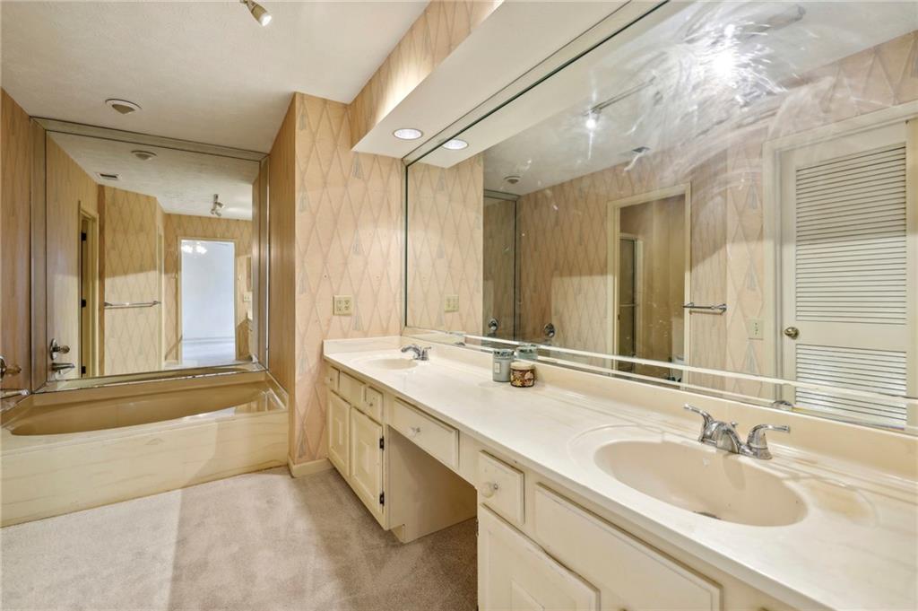 803 Dunwoody Chace