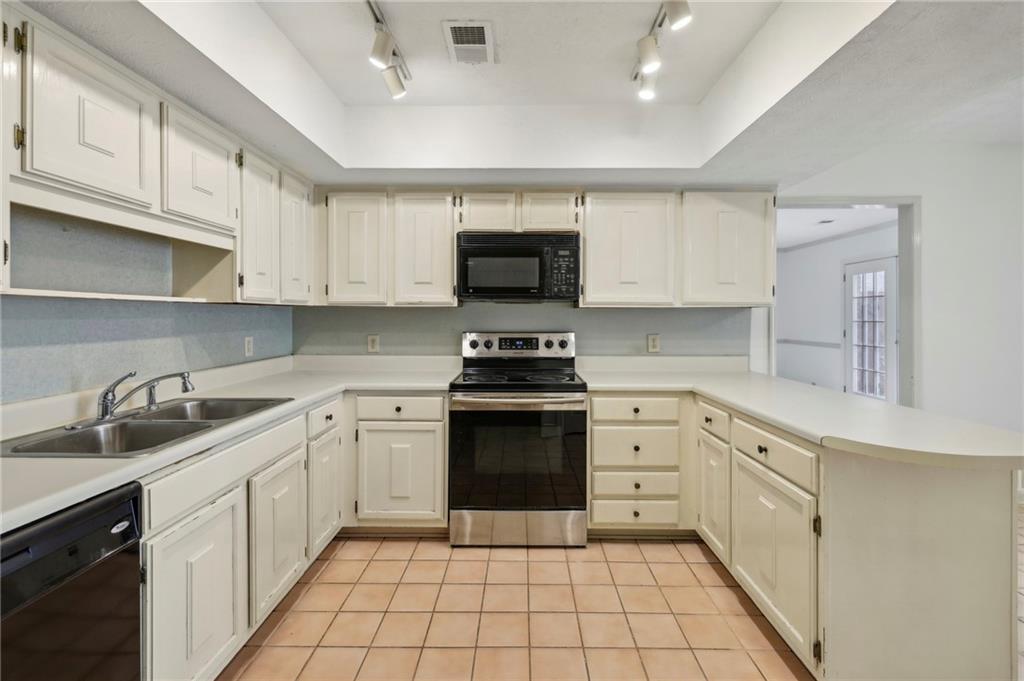803 Dunwoody Chace