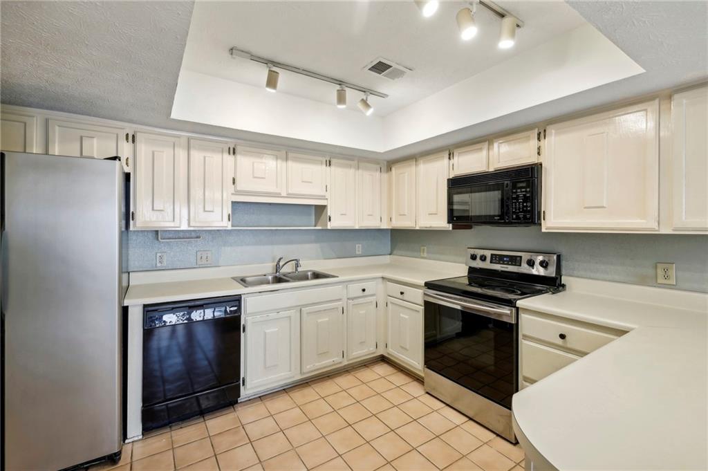 803 Dunwoody Chace